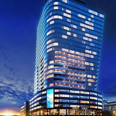 Appartement Hanza Tower Sky 23 Pool & Jacuzzi